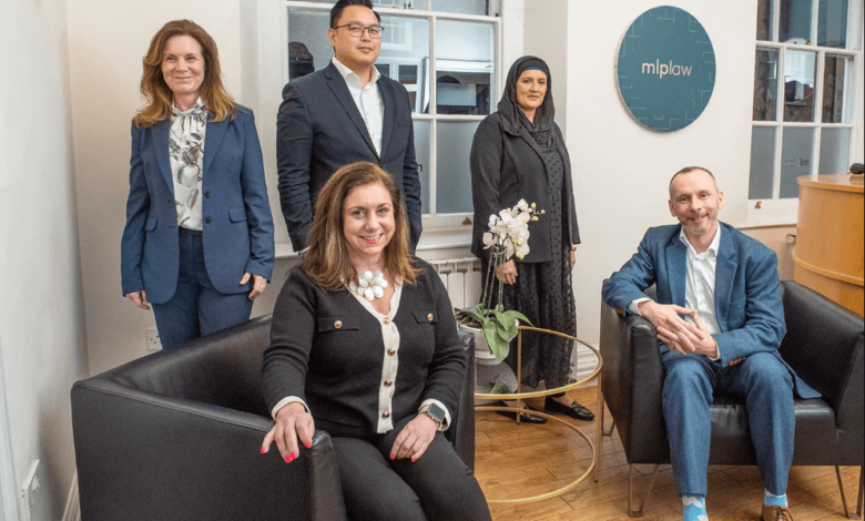 Northern Legal Powerhouse: The Undeniable Benefits of Engaging Solicitors in Manchester